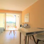 公寓 Gasdon - Golfe De St-tropez - - Dans Avec Piscine Bord De *