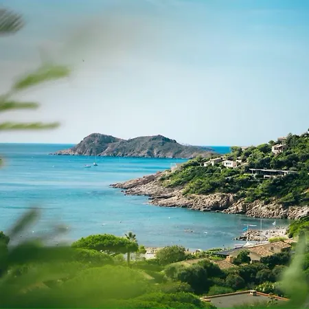 Gasdon - Golfe De St-tropez - - Dans Avec Piscine Bord De Lägenhet Gassin